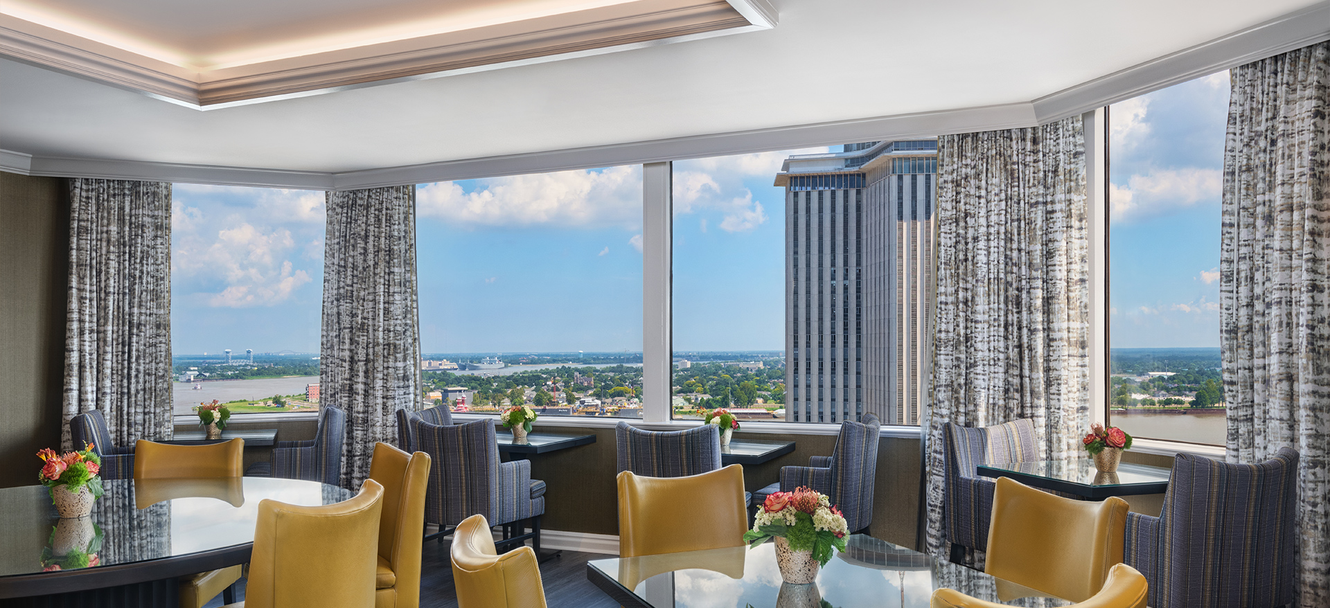 Club Level Rooms & Suites - The Windsor Court